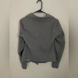 Relativity brand Light zip up jacket. Size small